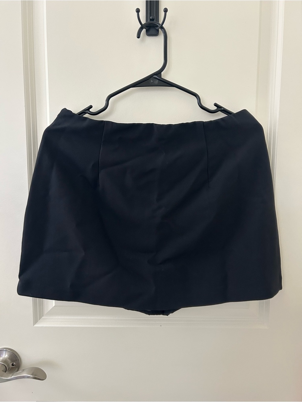 Abercrombie & Fitch Black Scarlett Skort - Picture 5 of 9
